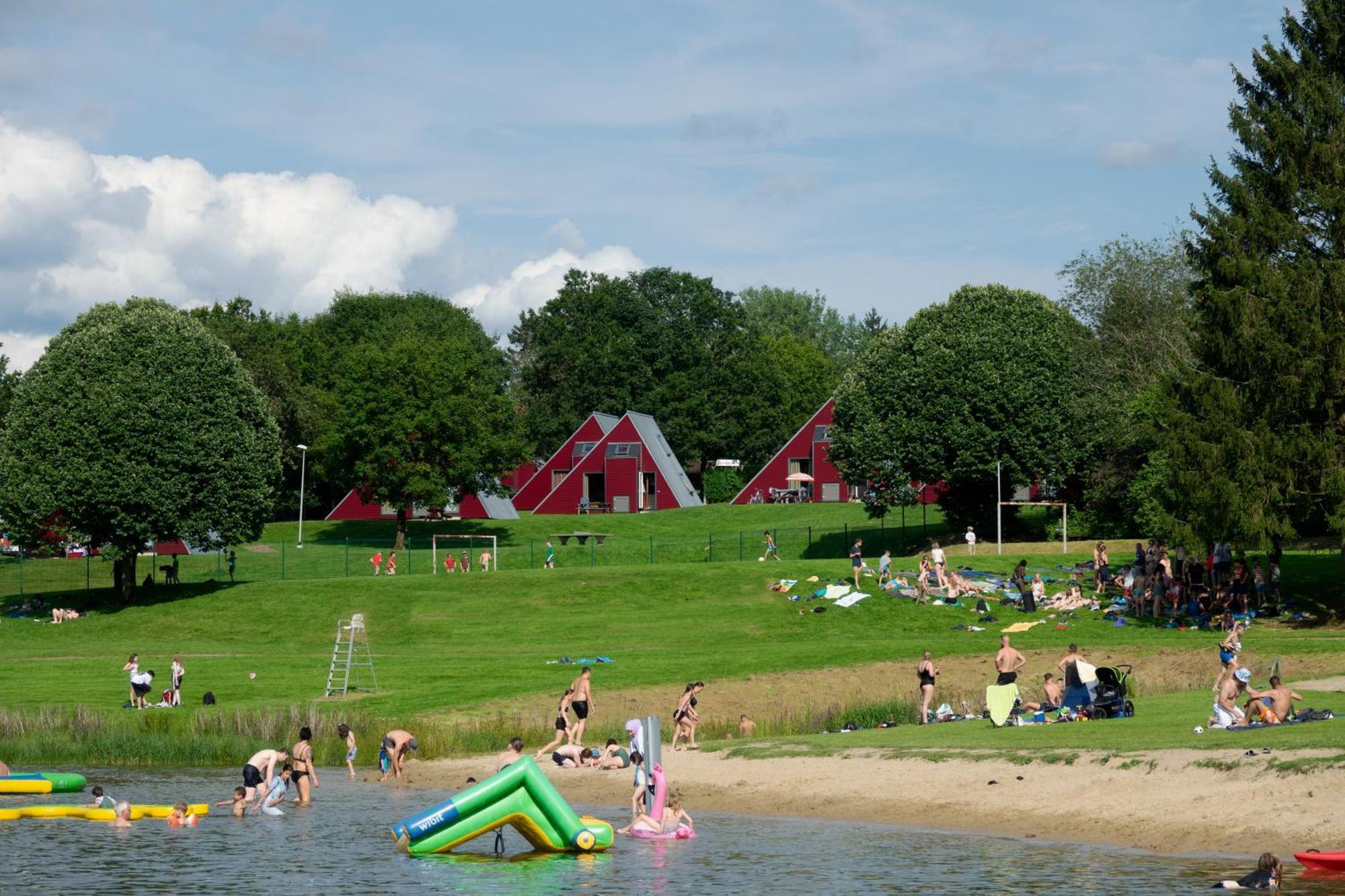 Zentrum Worriken Holiday Cottages Butgenbach Exteriör bild